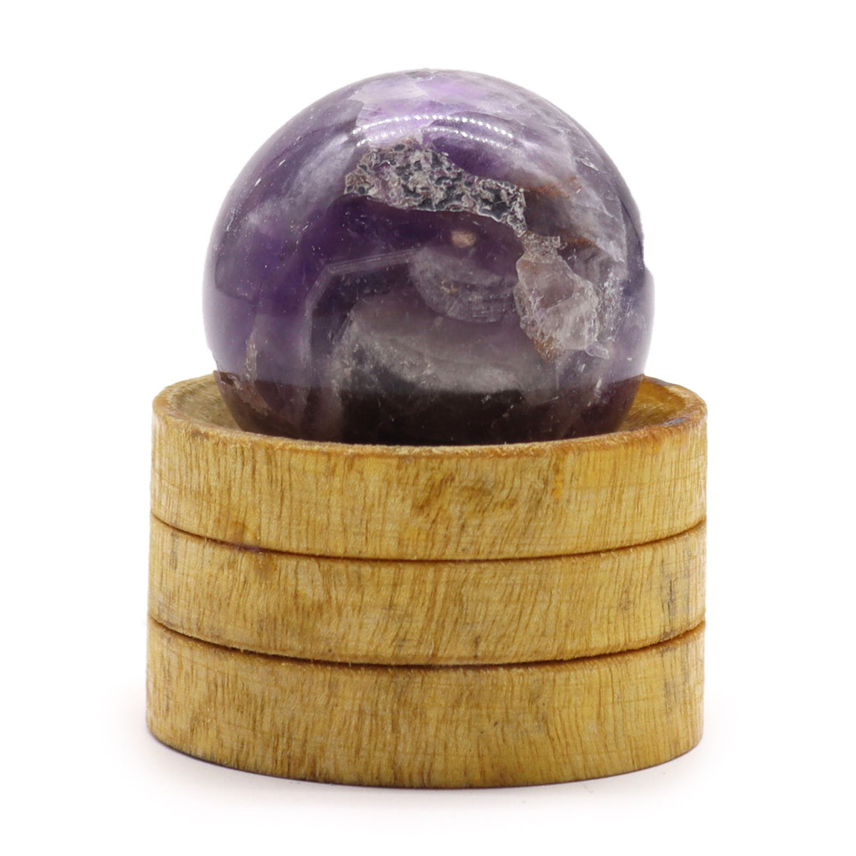 Amethist bol op houten standaard – 40 mm